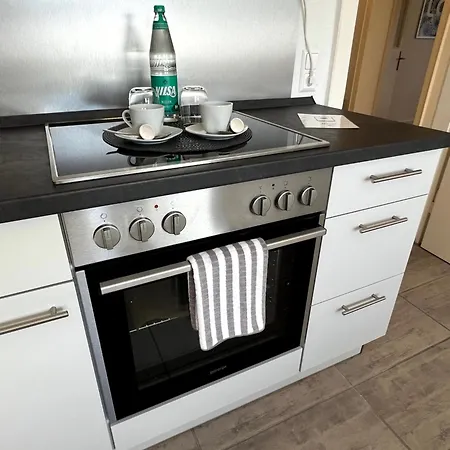 Wd Living Wooden Black And White Inkl Parkplatz *