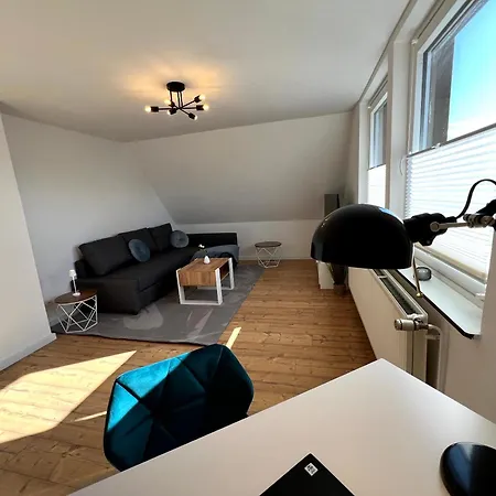 Wd Living Wooden Black And White Inkl Parkplatz Apartment Burgdorf (Hannover)