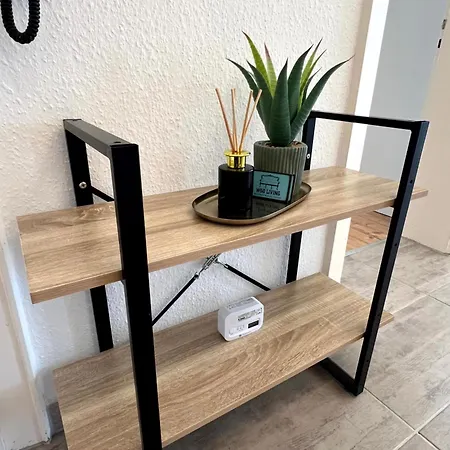 Wd Living Wooden Black And White Inkl Parkplatz