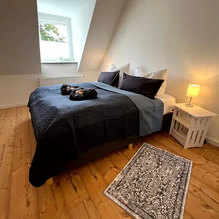 شقة Wd Living Wooden Black And White Inkl Parkplatz *