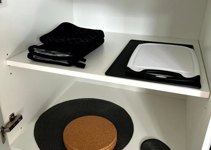 Wd Living Wooden Black And White Inkl Parkplatz 公寓 *